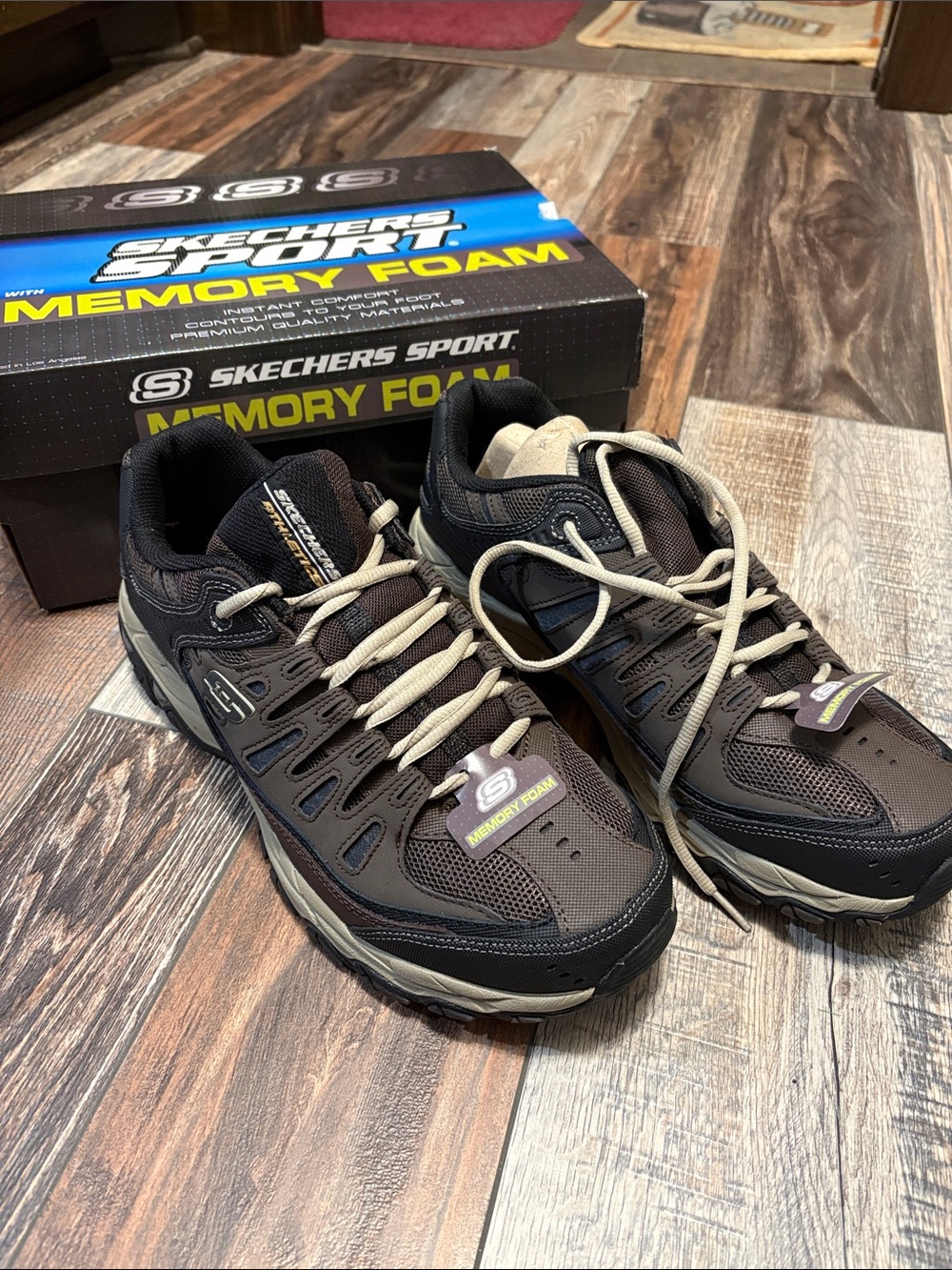 New Skechers Men's Brown and Black Memory Foam Athletic Sneakers